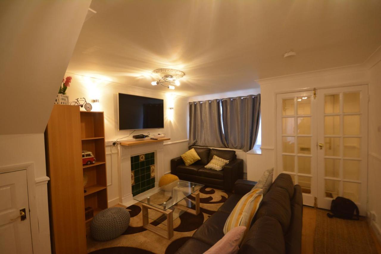 Five Bedroom Townhouse Near Excel Exhibition Centre London Exterior foto