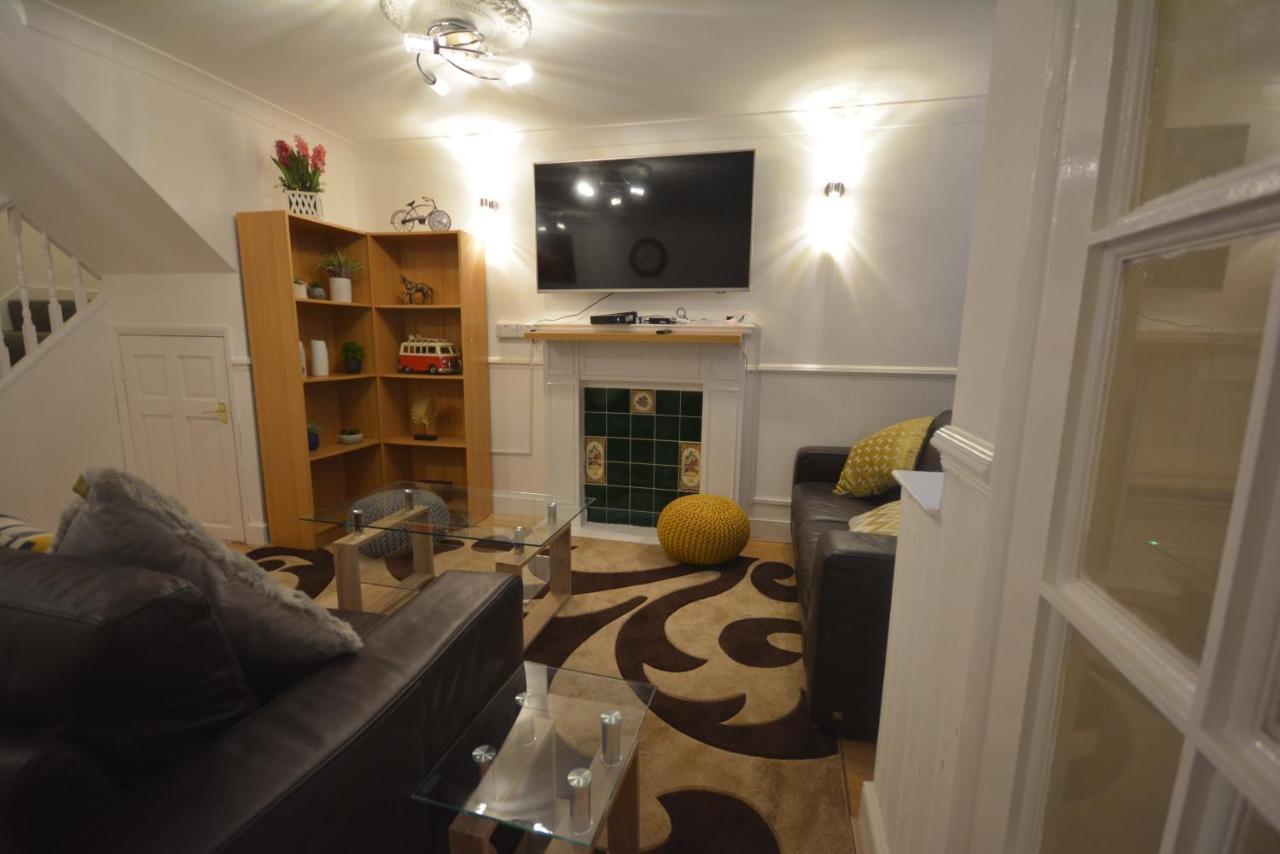 Five Bedroom Townhouse Near Excel Exhibition Centre London Exterior foto